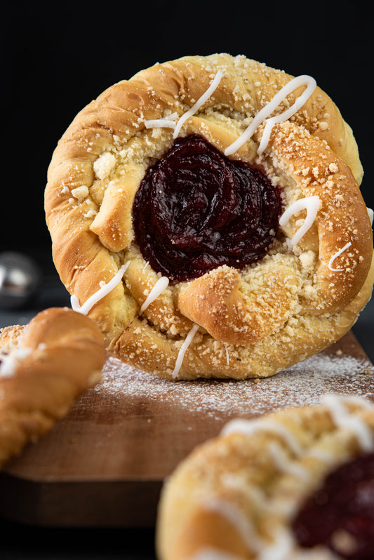 Strawberry Sweet Roll